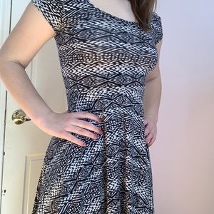 Aeropostale black and white dress x-small